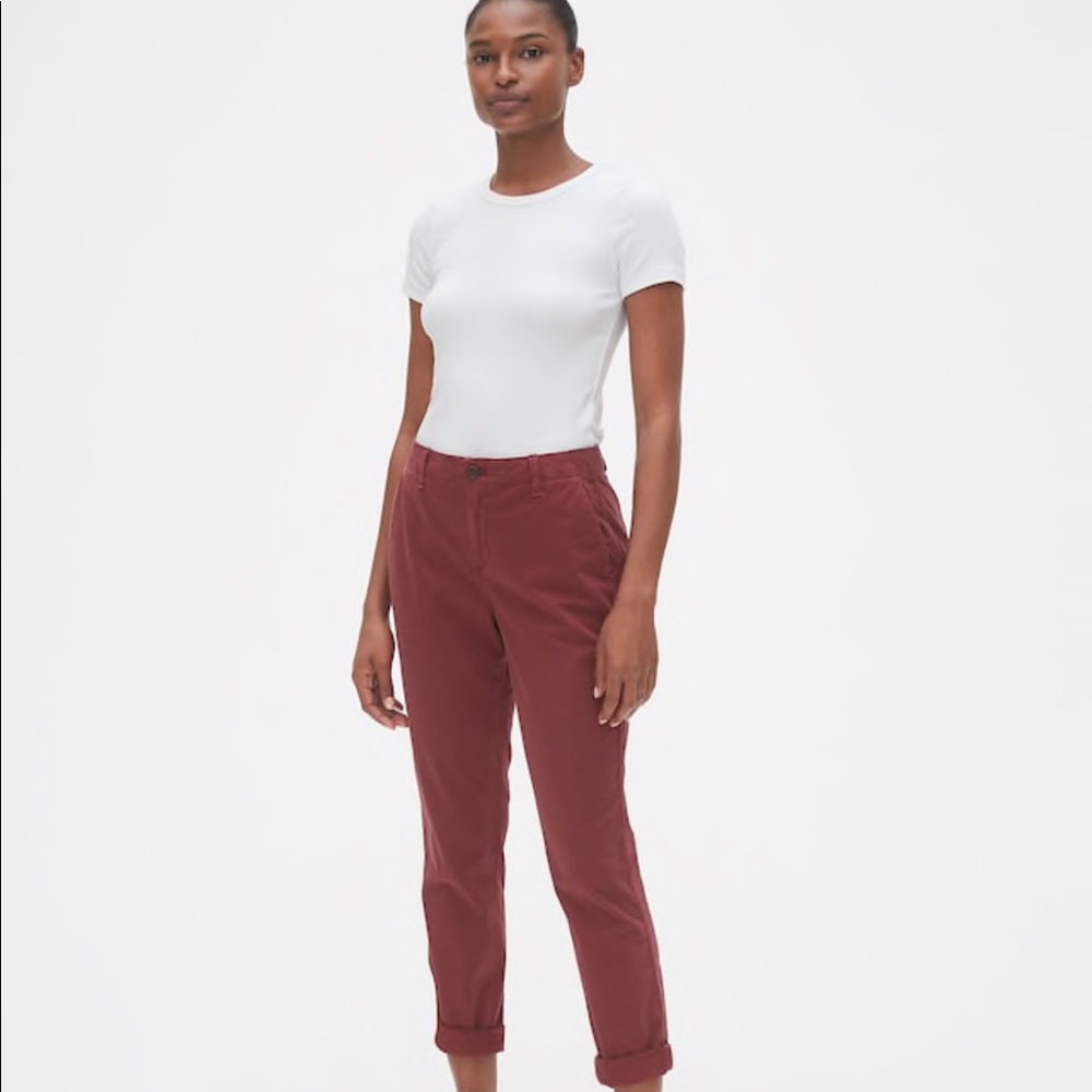 Gap “girlfriend khaki” stretch twill pants, size 8